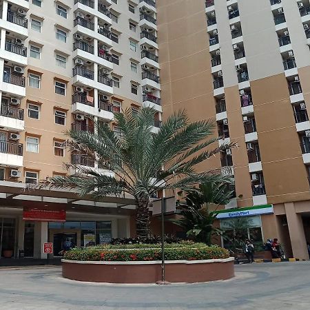 Sopian Apartemen Depok Kültér fotó